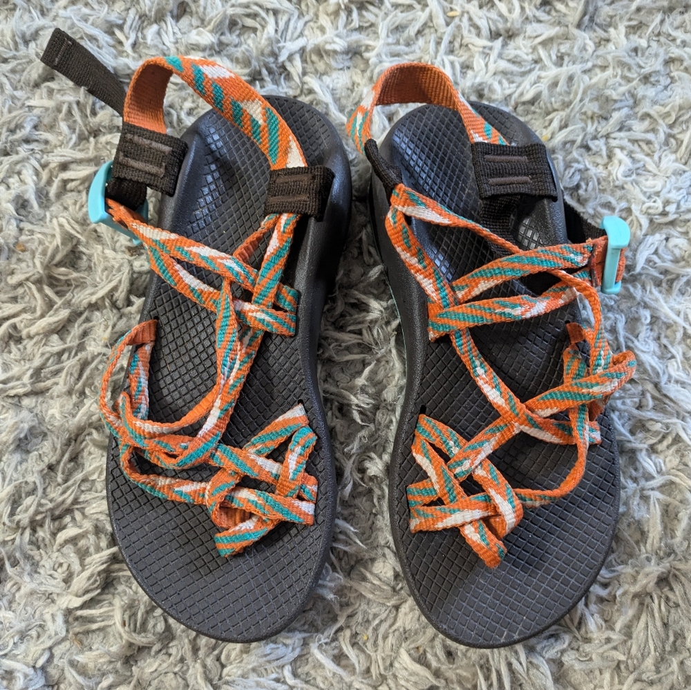 Women’s Chaco Sandals Z Cloud X2 Size 7 Toe Loop Sport Hiking  Blue Orange Brown